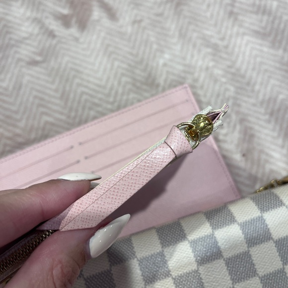 Louis Vuitton Félicie Pochette in Damier Azur Canvas - Picture 7 of 16